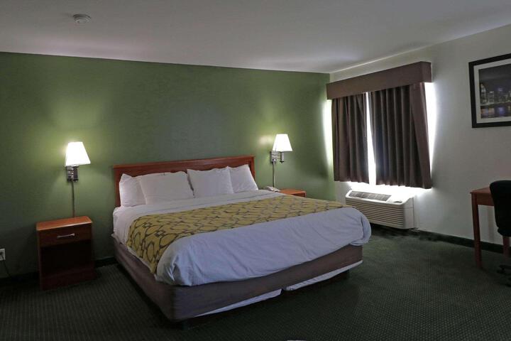 Standard | King Bed (20 of 35)