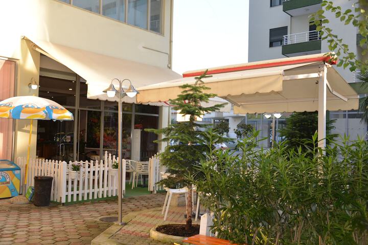 Hotel Exterior 67 of 70