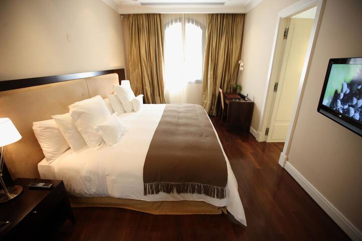 Room 8 of 59