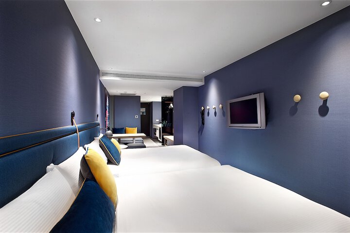Room 8 of 55