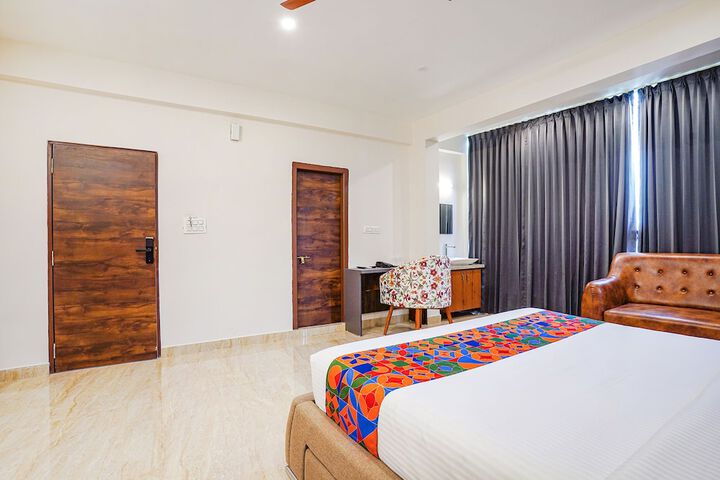 Room 15 of 53