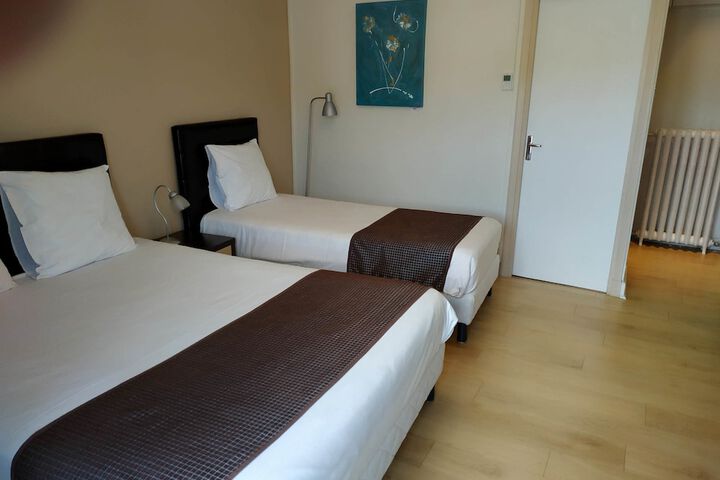 Room 5 of 43