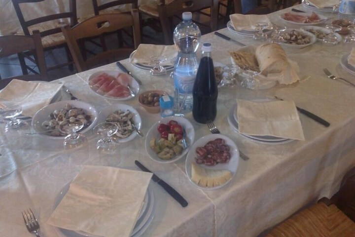 Dining 41 of 64