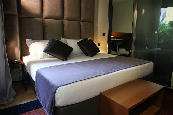 Room 17 of 73