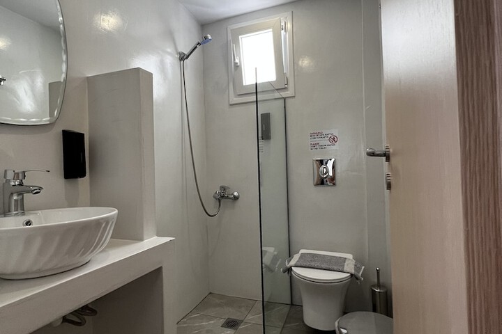 Room 63 of 79