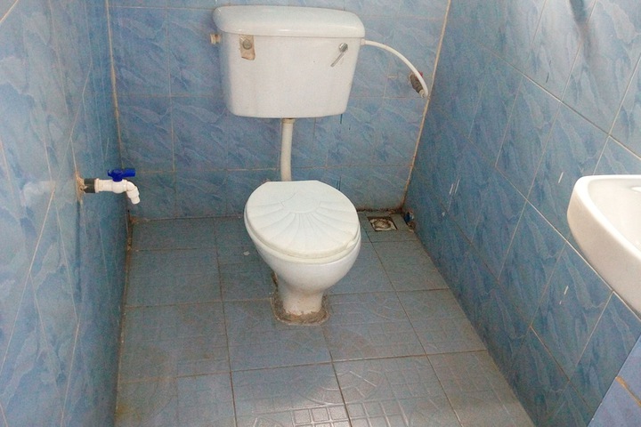 Room 10 of 16