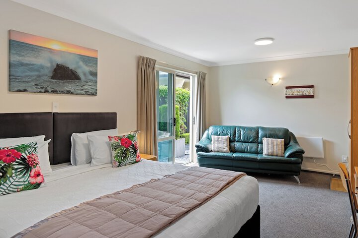 Room 15 of 31