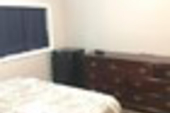 Room 32 of 117