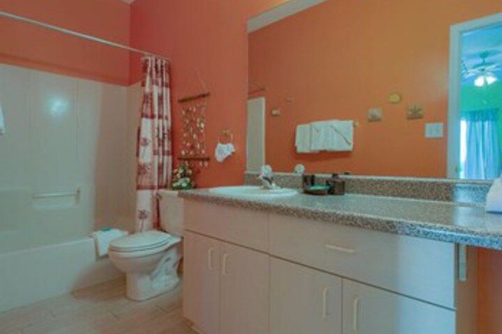 Room 9 of 41
