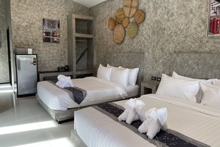 Room 12 of 43