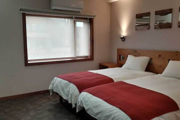 Room 6 of 22