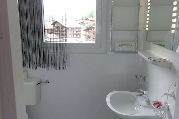 Room 20 of 48