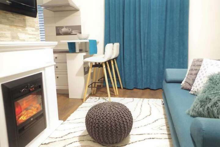 Room 15 of 30