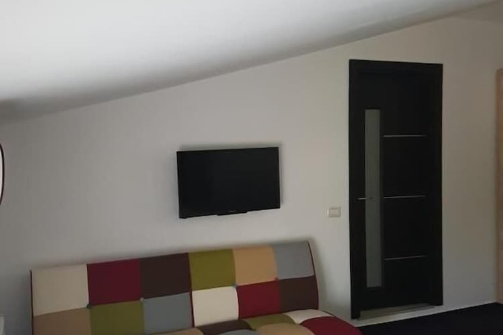 Room 14 of 34