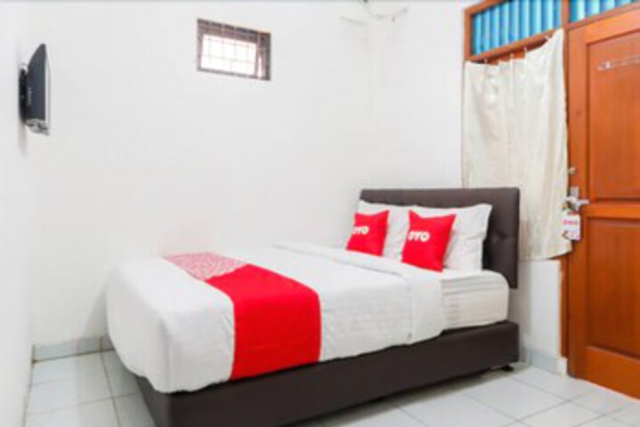 Room 33 of 37