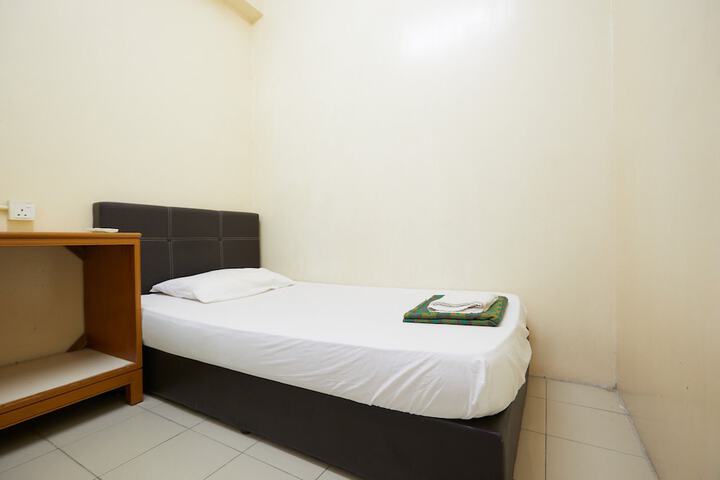 Room 50 of 96