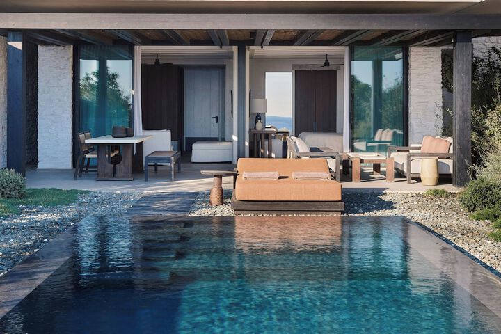 Pool 104 of 190