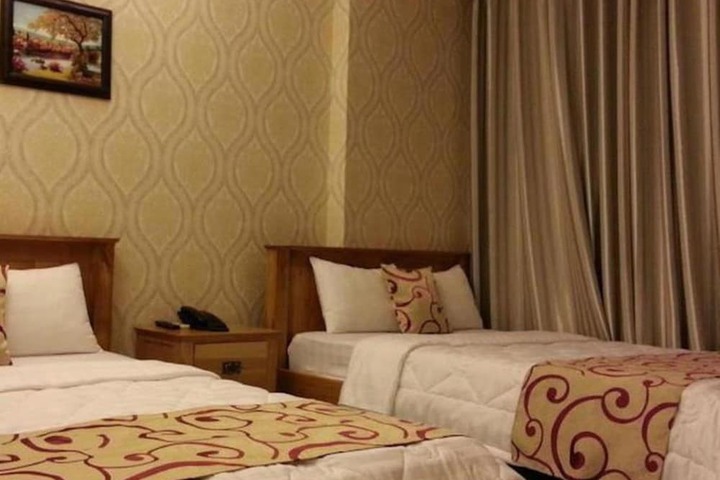 Room 10 of 51