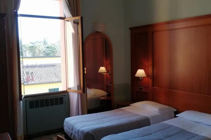 Room 7 of 22