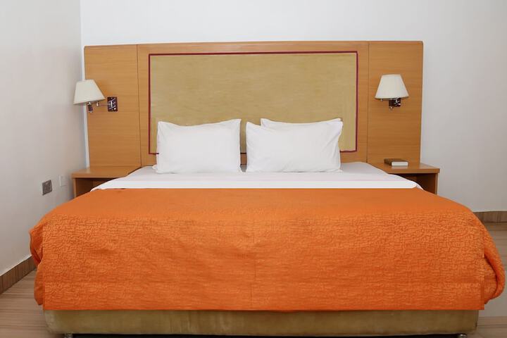 Room 5 of 26