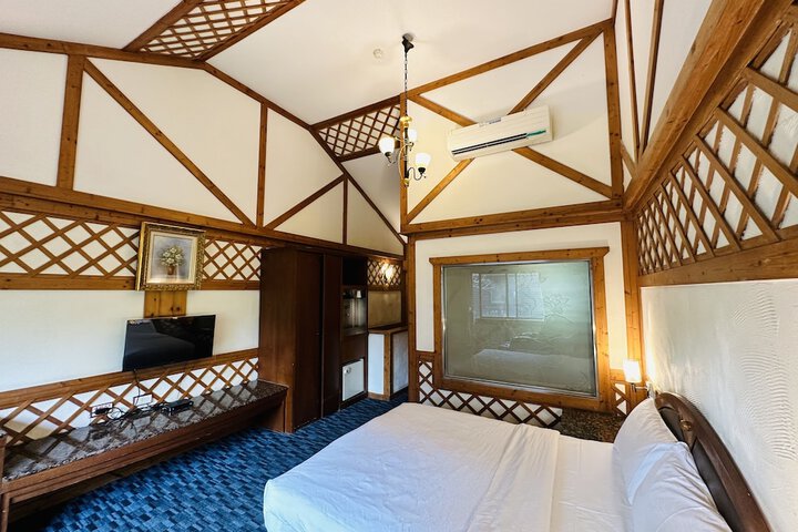 Room 5 of 59