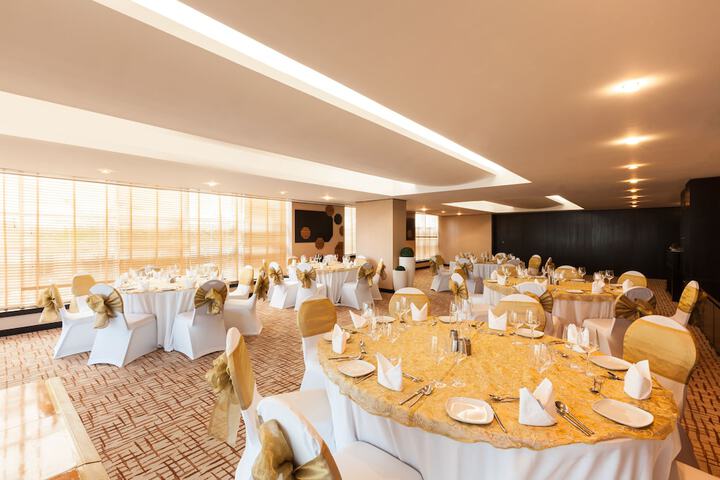 Ballroom/Hall 180 of 211