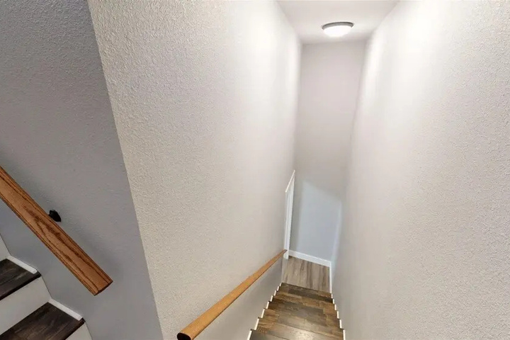 Room 12 of 23
