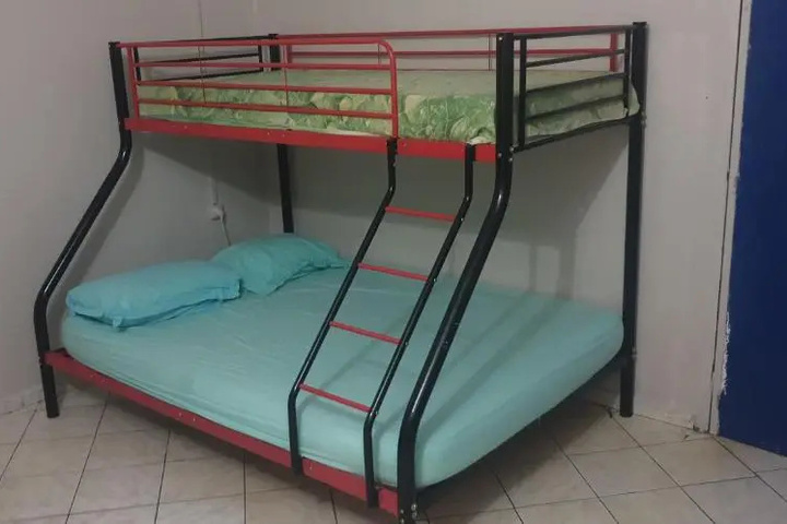 Room 2 of 8