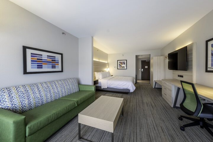 2 Queen Beds Suite (4 of 9)