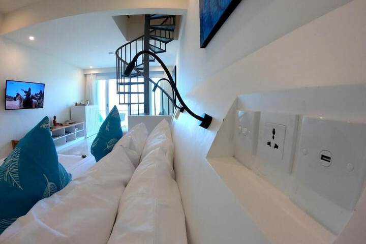 Room 10 of 41