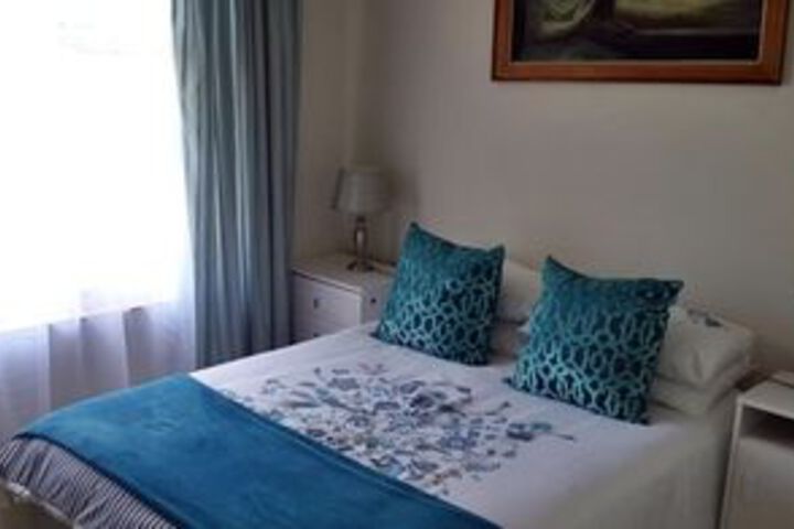 Room 3 of 10