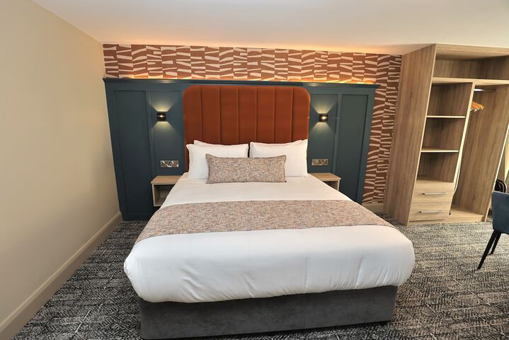 Room 19 of 43