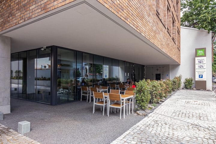 Terrace/Patio 48 of 118