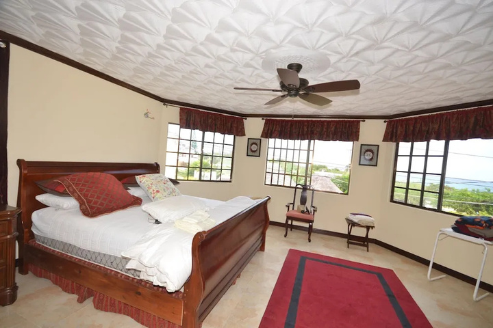 Room 2 of 18