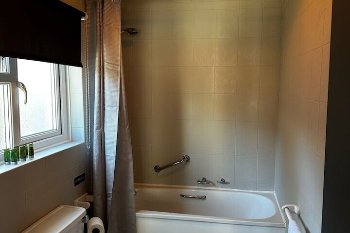Room 113 of 171