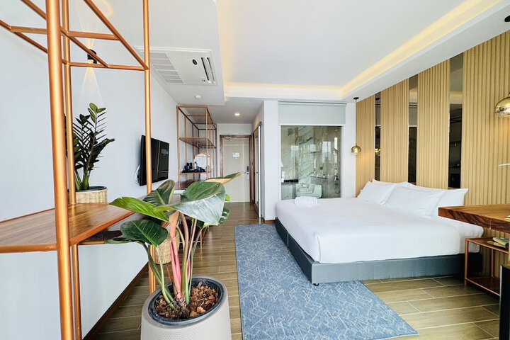 Room 51 of 336