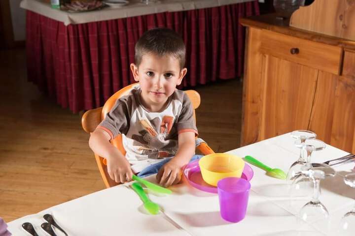 Dining 30 of 51