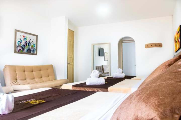 Room 2 of 14