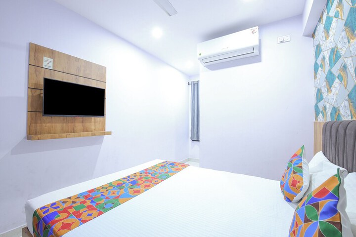 Room 26 of 40