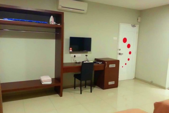 Room 18 of 35