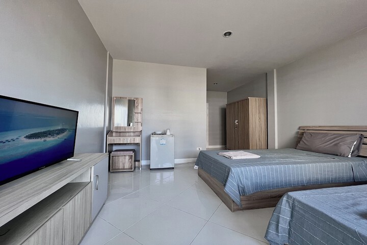 Room 42 of 74