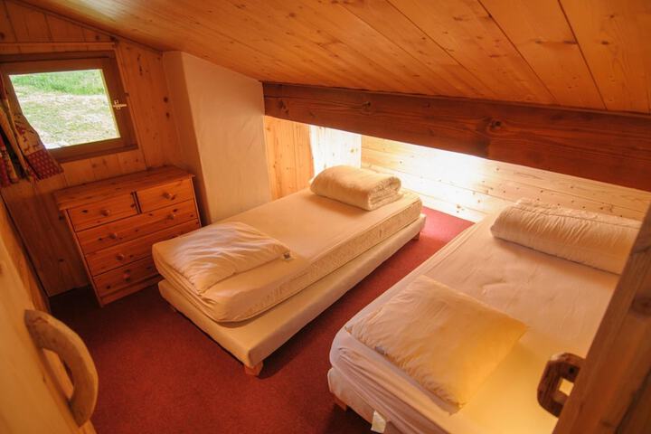 Room 19 of 46