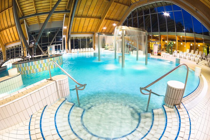 Pool Hotel