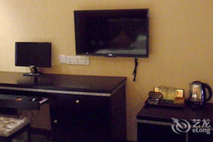 Room 50 of 62