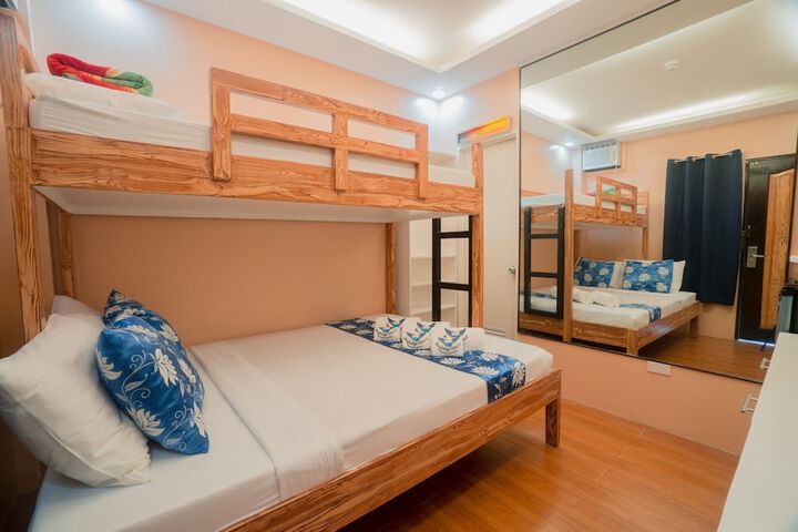 Room 27 of 80