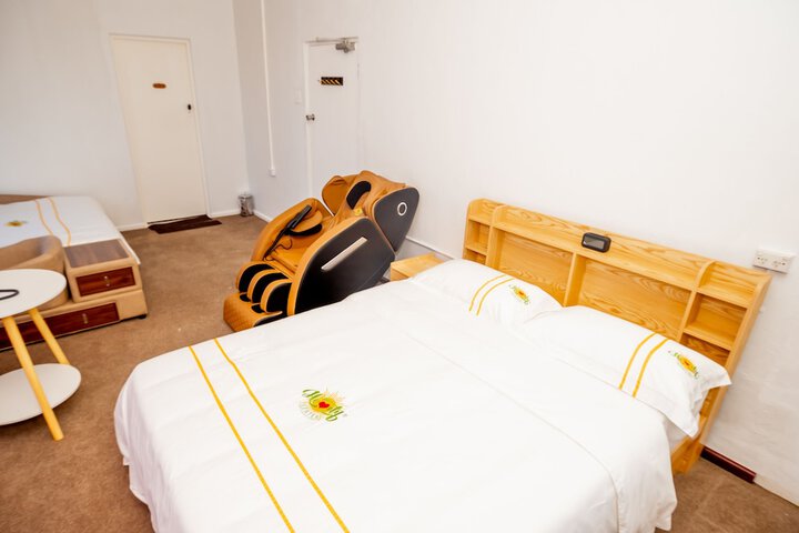 Room 15 of 43