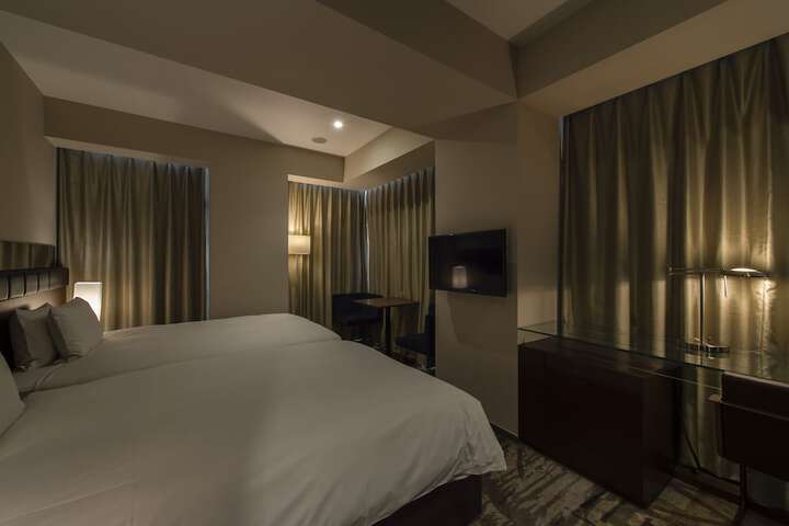 Room 19 of 52