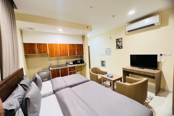 Room 12 of 21
