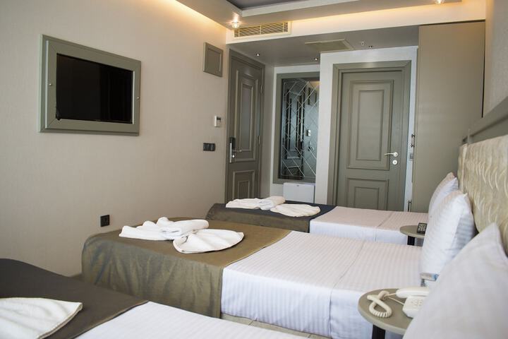 Room 18 of 42