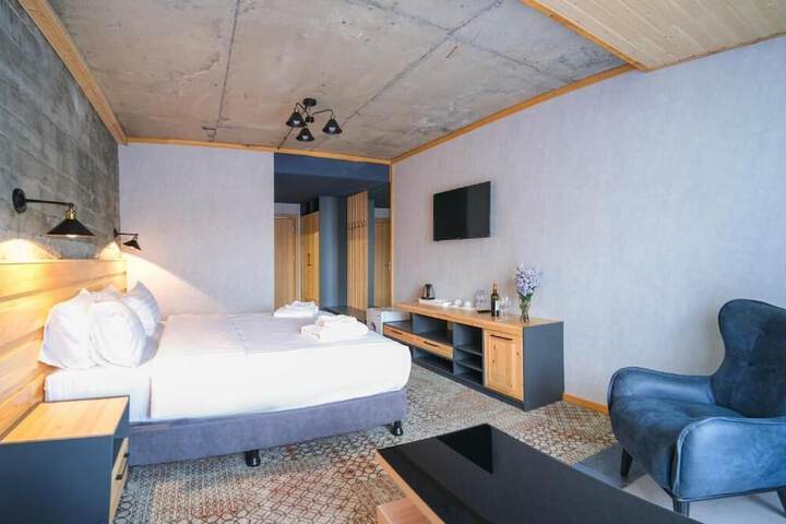 Room 18 of 45